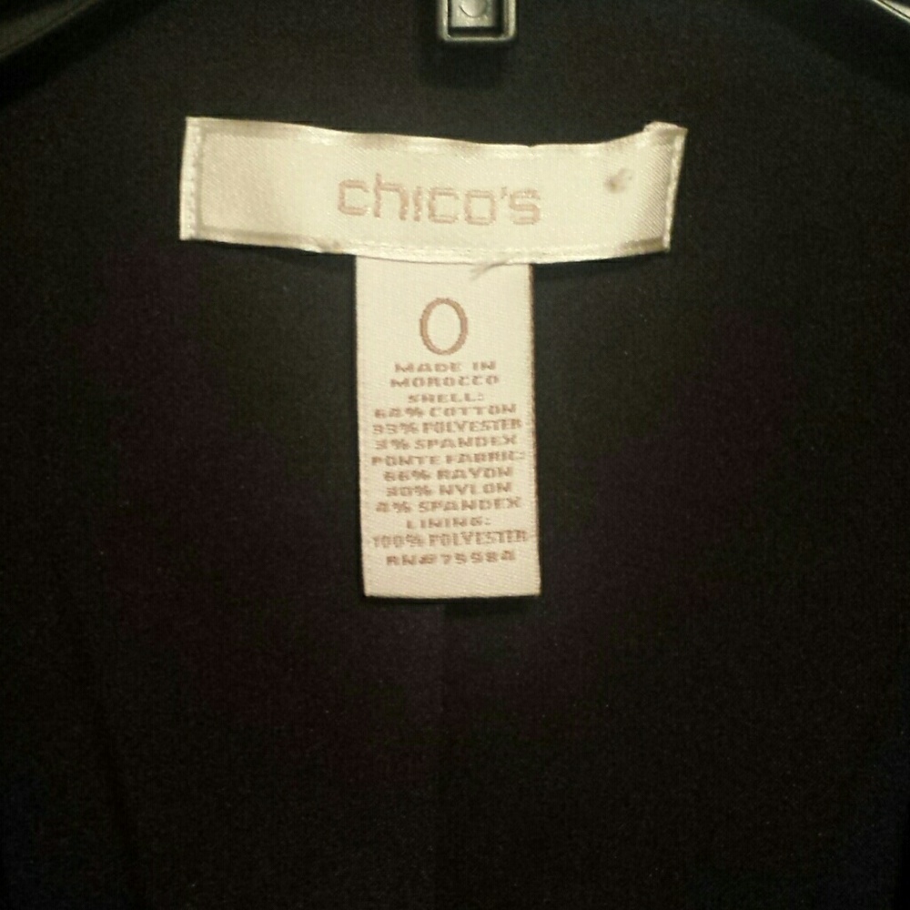 New Black Chico's Blazer Damask Design sz 4 Or Size Small - Picture 6 of 7